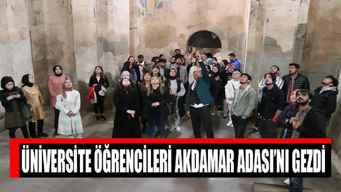 Üniversite öğrencileri Akdamar Adası'nı gezdi