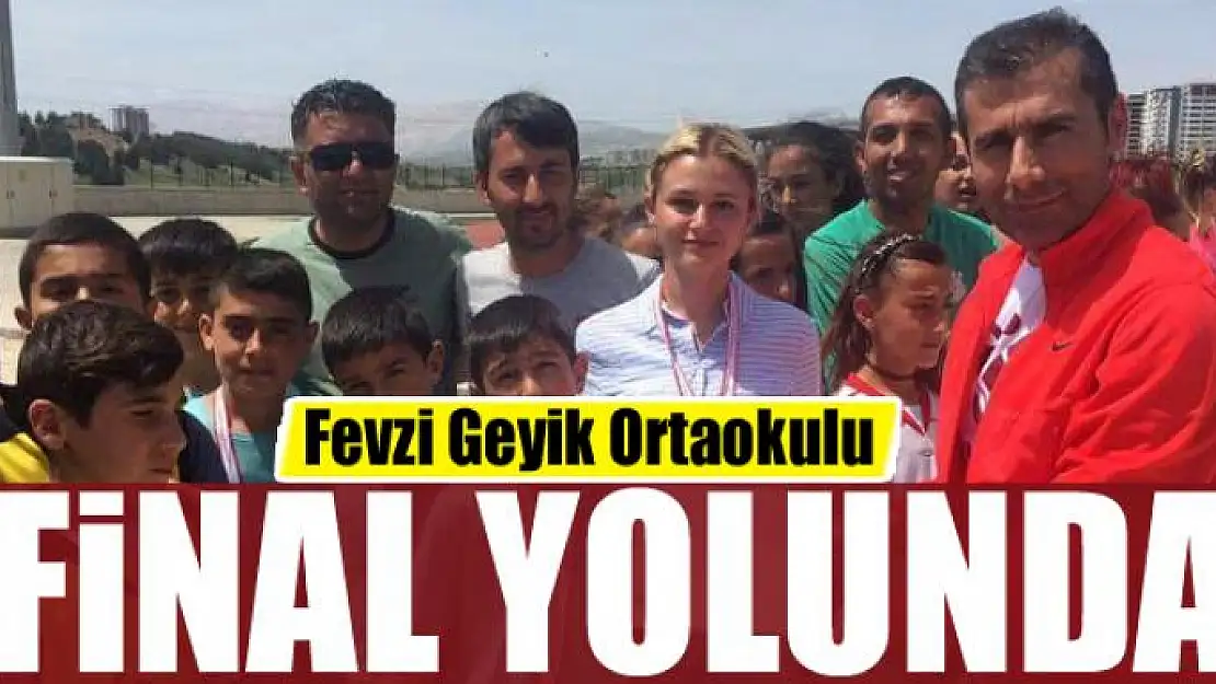 Fevzi Geyik Ortaokulu final yolunda 