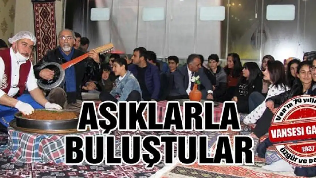 Vanlı aşıklarla çocuklar buluştu