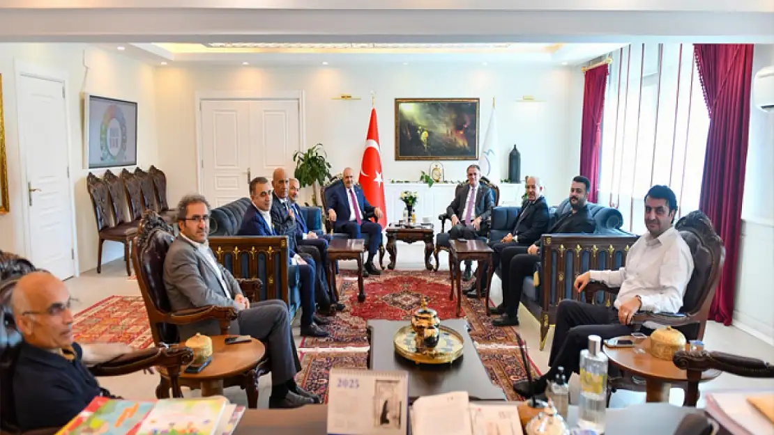 Vali Balcı, AK Parti heyetini kabul etti