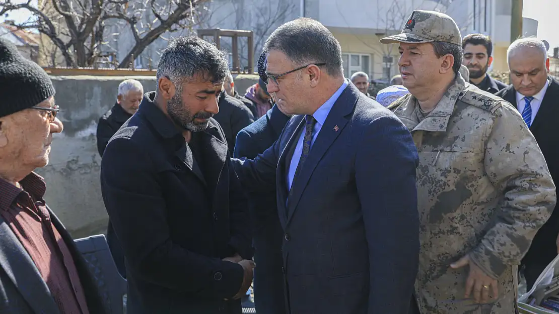 Vali Balcı'dan askerde hayatını kaybeden Umut Duman'ın ailesine ziyaret