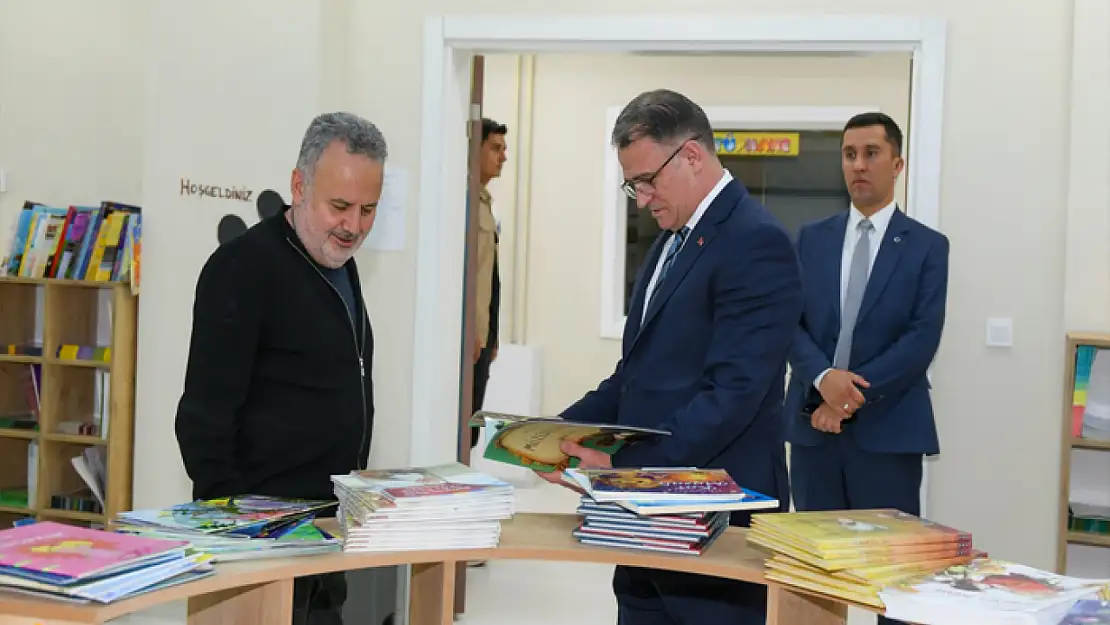 Vali Balcı'dan Van Gölü Anaokulu'na ziyaret