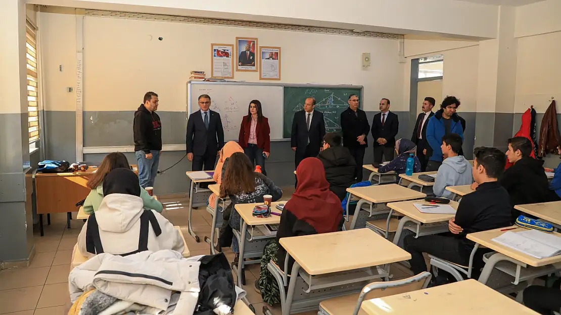 Vali Balcı Geleceğin Matematikçileriyle Bir Araya Geldi