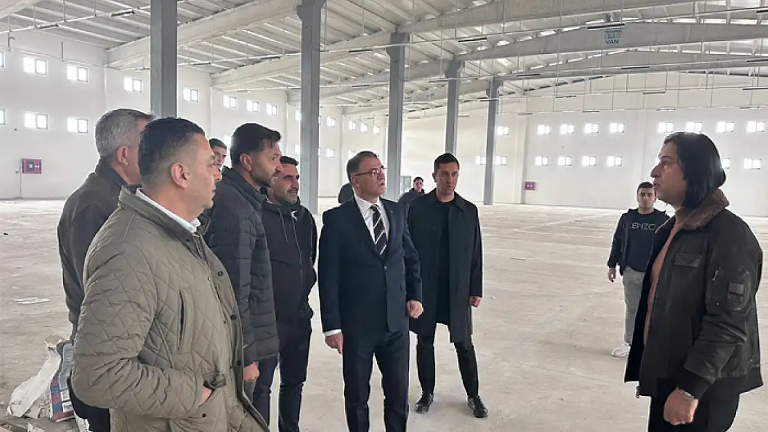 Vali Balcı, tekstil fabrikaları inşaatını inceledi