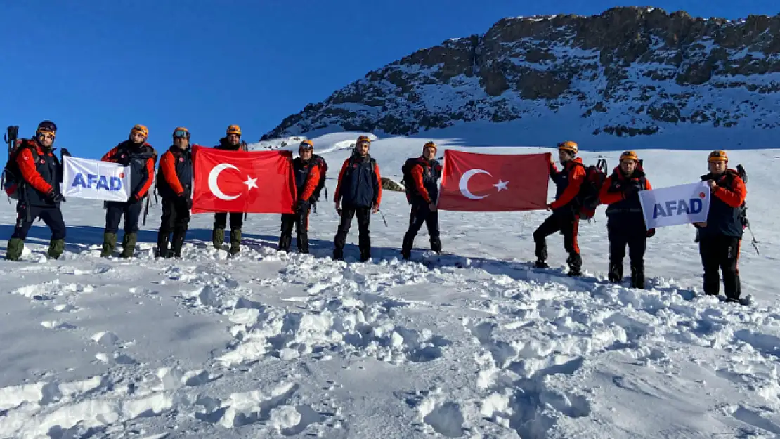 Van AFAD Ekibi Sarıkamış Şehitlerini Andı