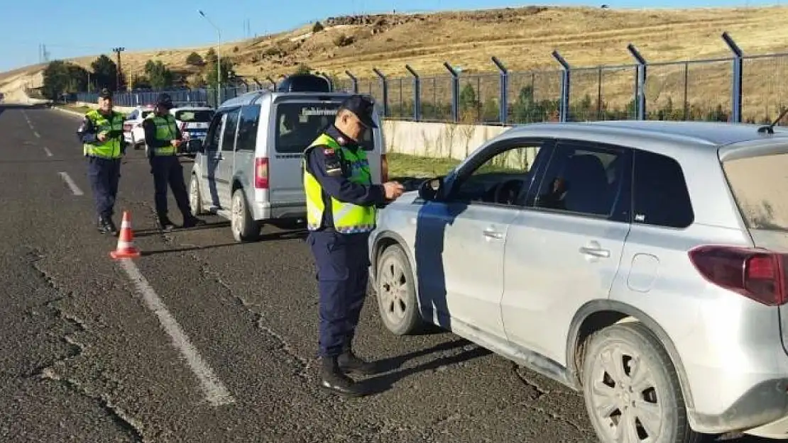 Van'da 142 araç trafikten men edildi