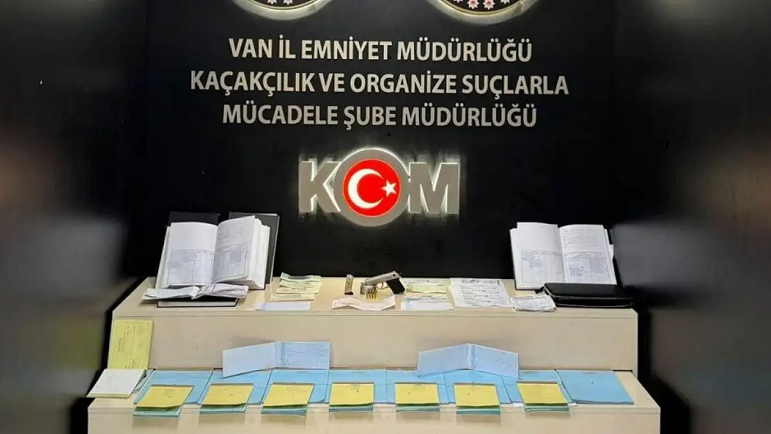 Van'da 19 emekliyi dolandıran 9 şüpheli yakalandı