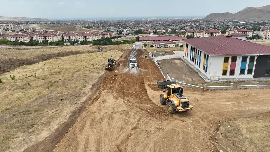 Van'da 2 kilometrelik yeni yol açıldı