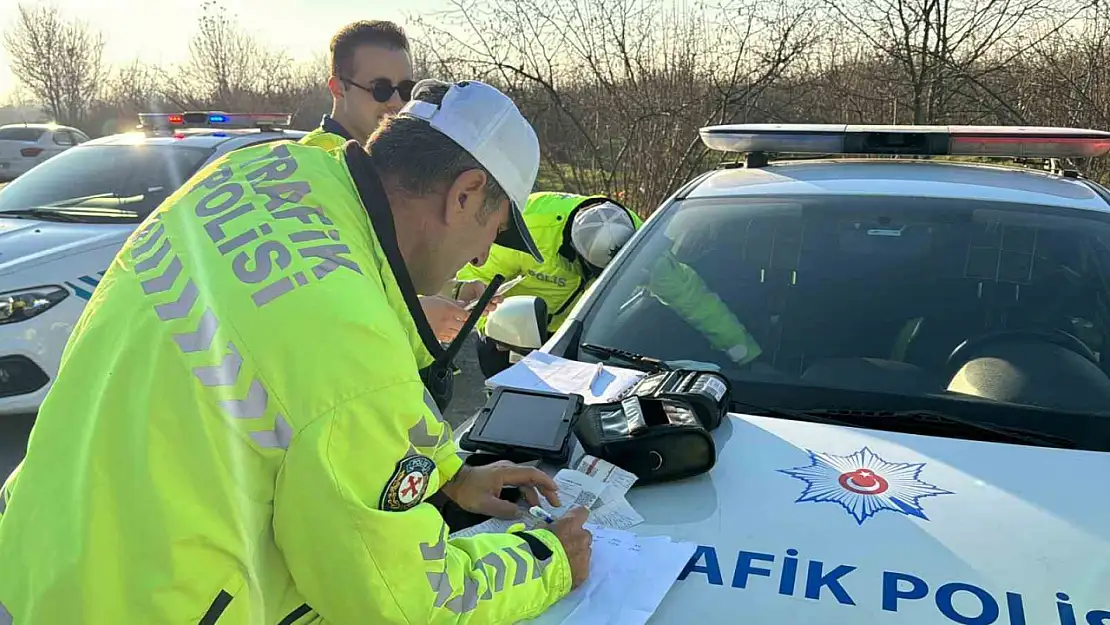 Van'da 55 araç trafikten men edildi