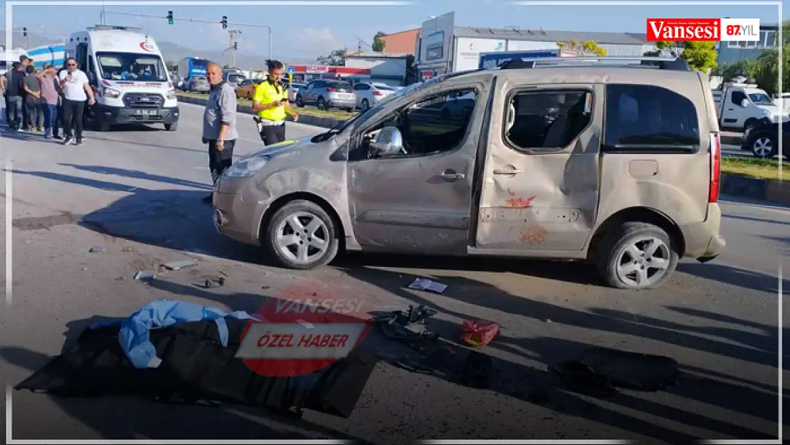 Van'da bin 30 ölüm ve yaralanmayla sonuçlanan trafik kazası meydana geldi