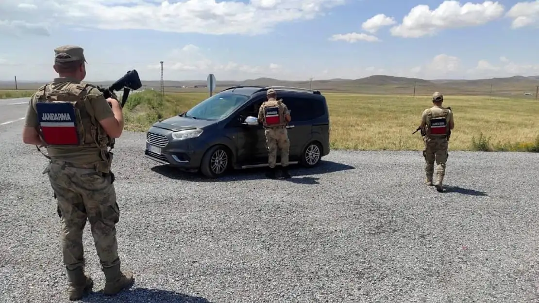 Van'da çeşitli suçlardan 11 kişi tutuklandı