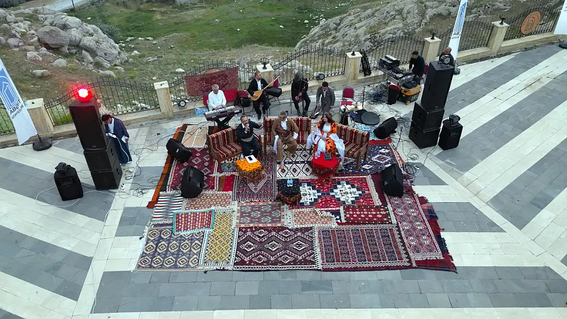 Van'da 'Çîrokên Muzîkal' etkinliğine büyük ilgi