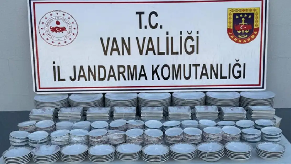 Van'da çok sayıda gümrük kaçağı malzeme ele geçirildi