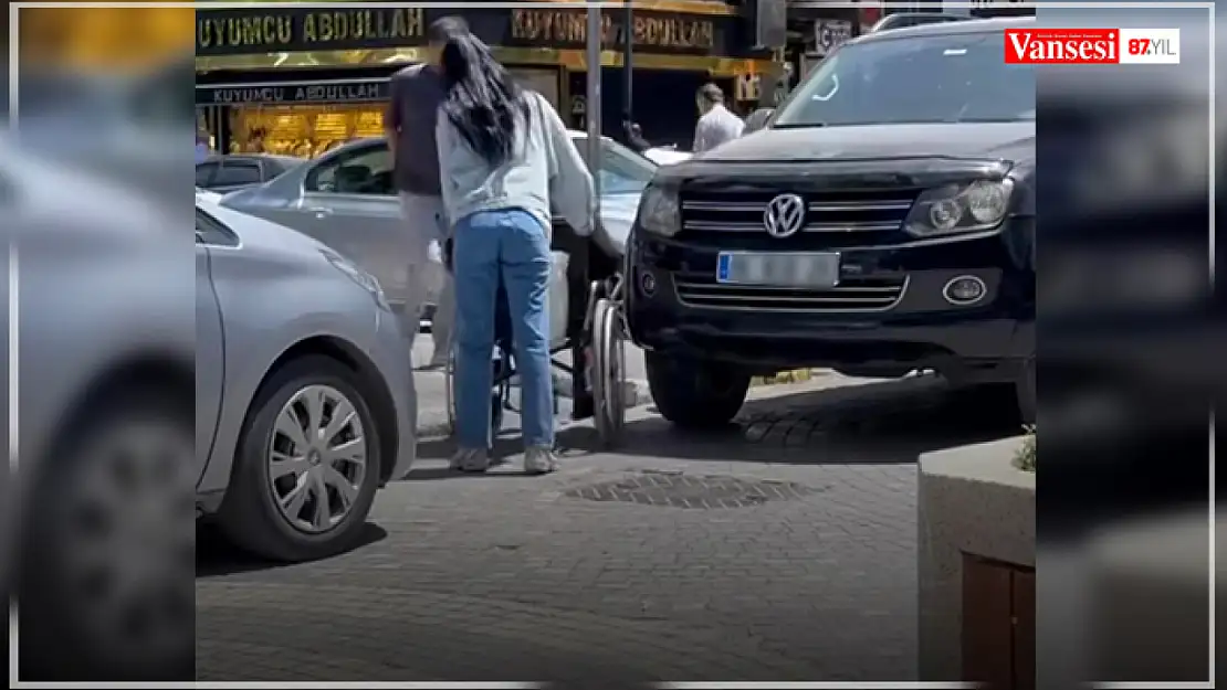 Van'da engelli yollarını kapatan araçlar sorun oluşturmaya devam ediyor