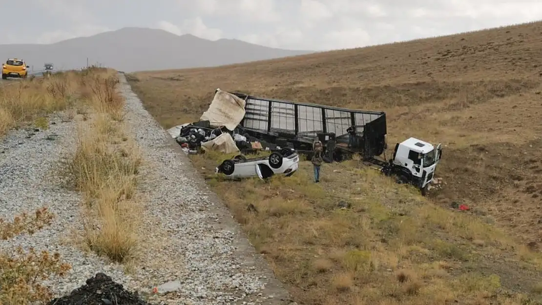 Van'da feci trafik kazası: Çok sayıda yaralı var