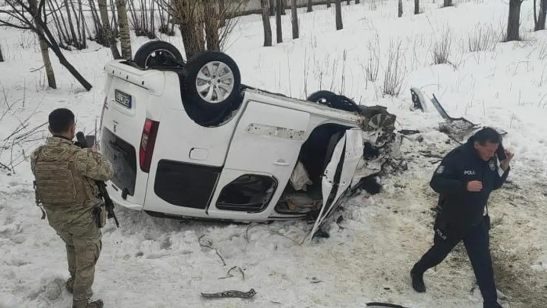 Van'da feci trafik kazası