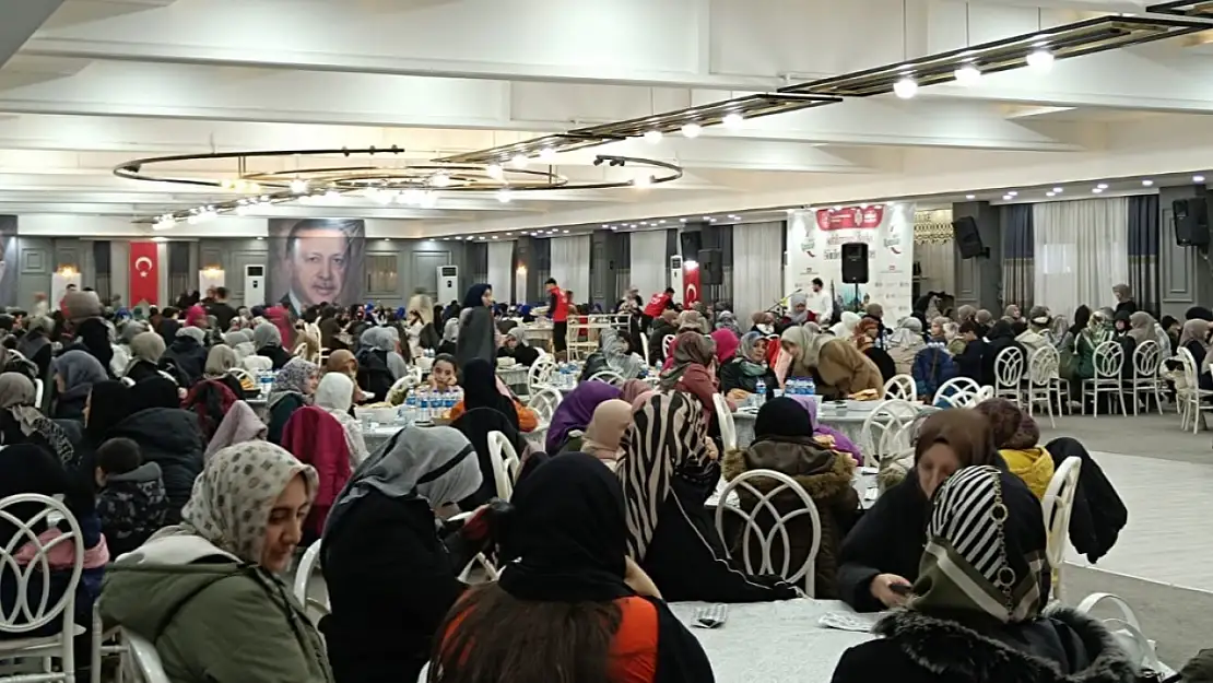 Van'da hafızlık öğrencilerine özel iftar programı