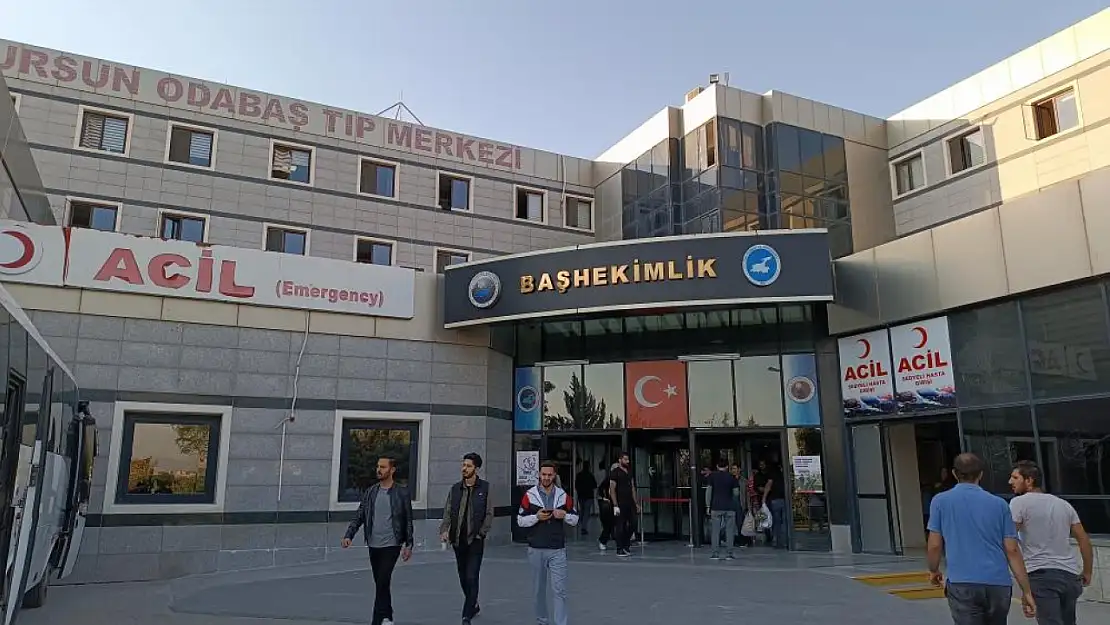 Van'da Hasta Yakınlarının Saldırdığı Doktor Yoğun Bakımda