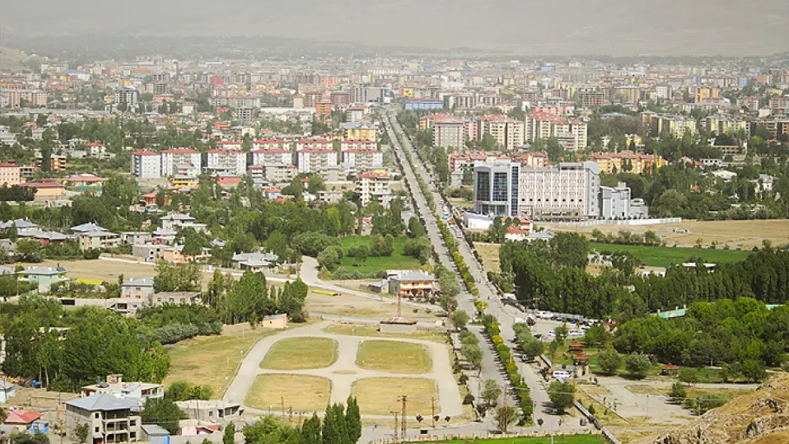 Van'da iki arsa satışa çıkıyor