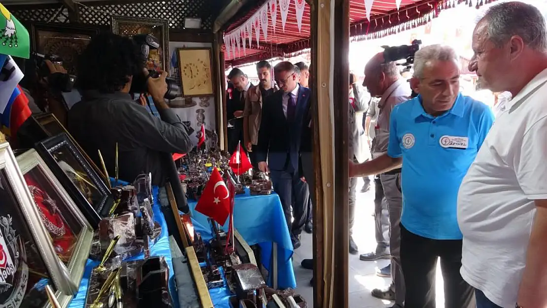 Van'da İşyurtları Ürün ve El Sanatları Fuarı kapılarını açtı