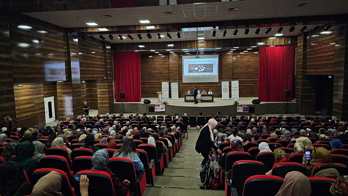 Van'da kalp sağlığı, hipertansiyon ve tuz semineri yoğun ilgi gördü
