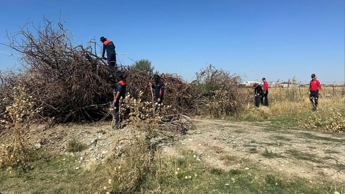 Van'da kaybolan Rojin için aramalar metruk yerlerde yoğunlaştı