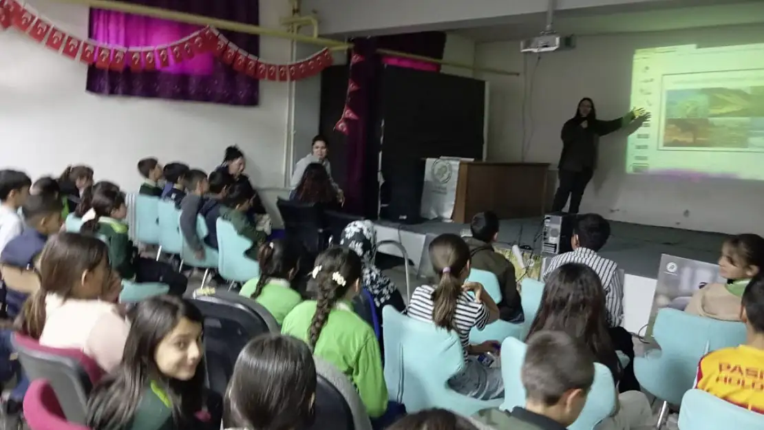 Van'da öğrencilere yönelik Biyolojik Çeşitlilik eğitimleri devam ediyor
