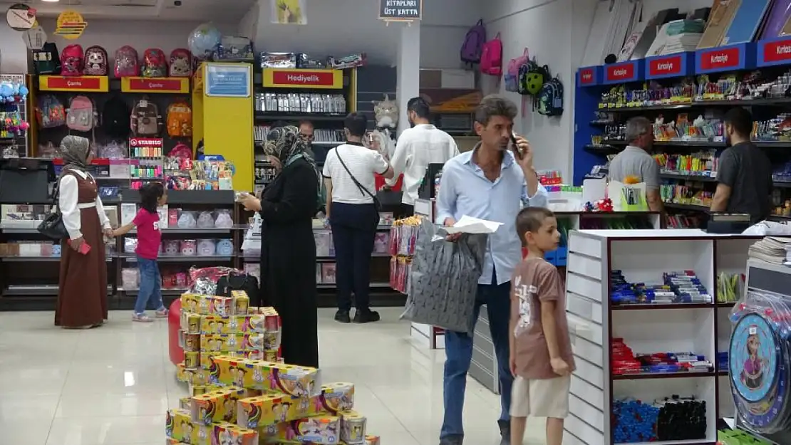 Van'da okul öncesi kırtasiyelerde hareketlilik başladı