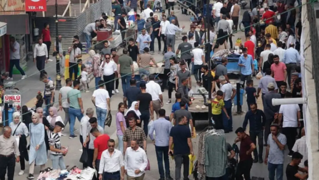 Van'da Ramazan Bayramı öncesi alışveriş yoğunluğu