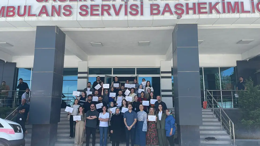 Van'da sağlık personeline NRP eğitimi verildi