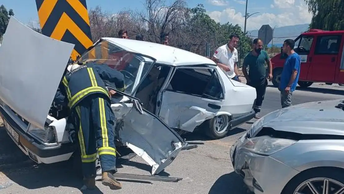 Van'da trafik kazası: 14 yaralı