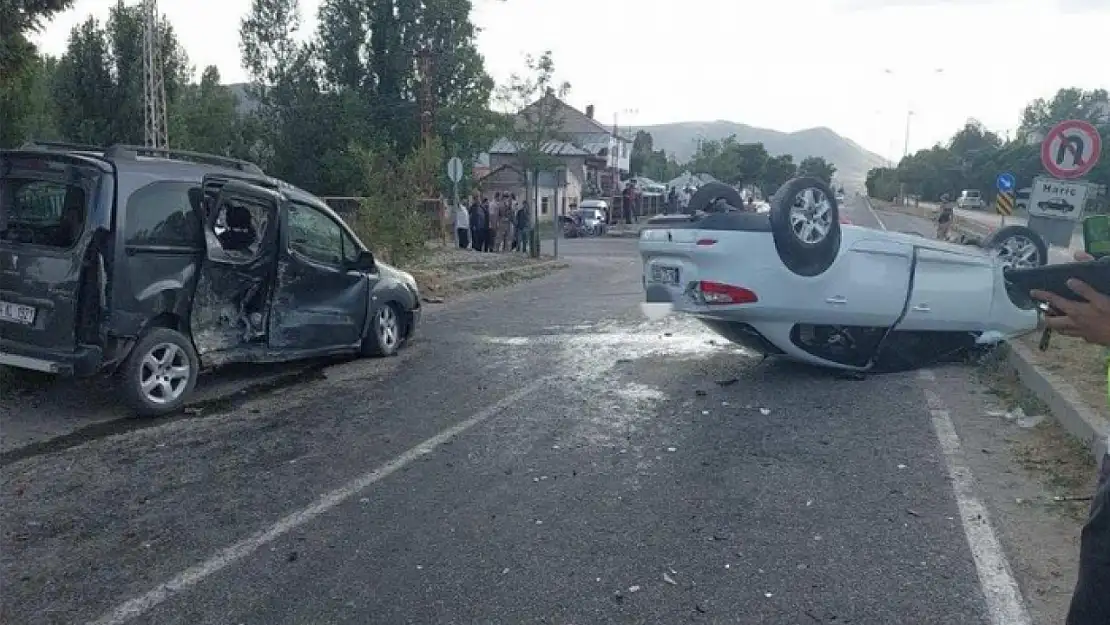 Van'da trafik kazası: 7 yaralı