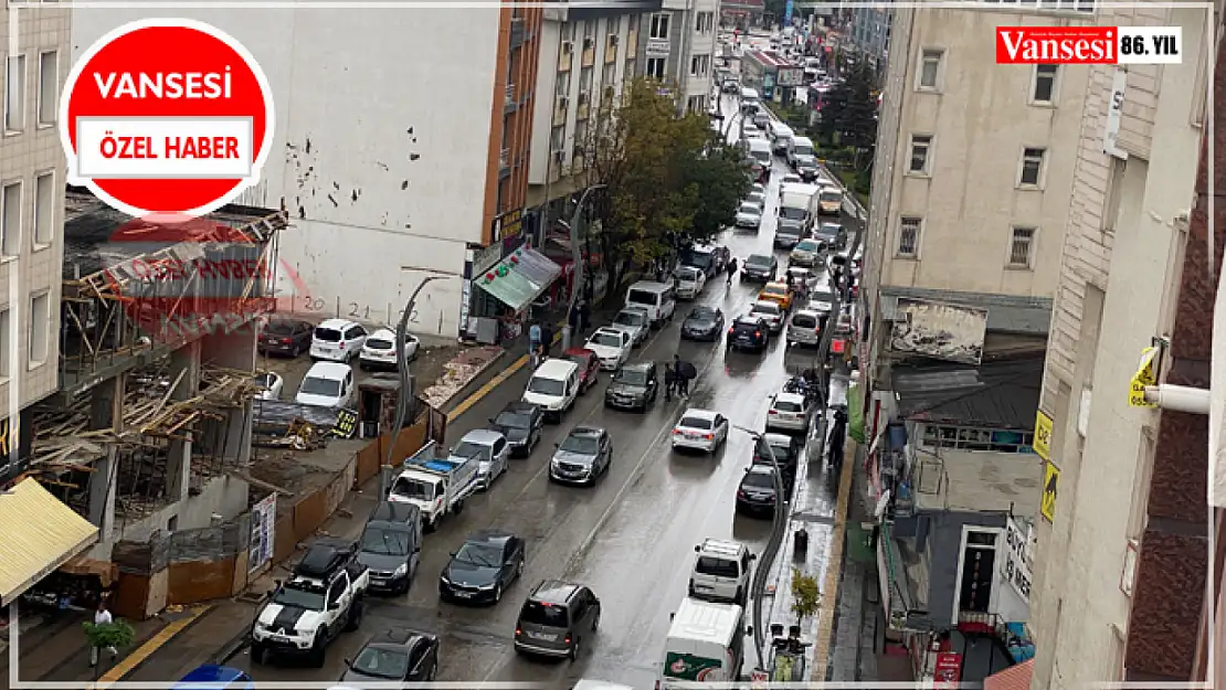 Van'da Yağışlar Hayatı Olumsuz Etkiledi