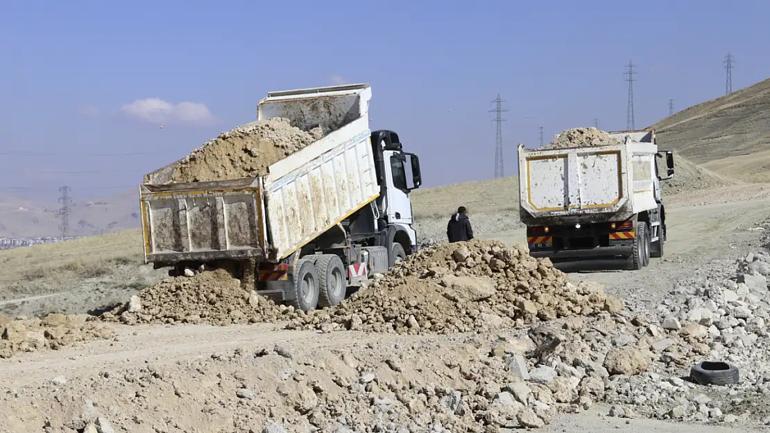 Van'da yeni yol açma çalışmaları