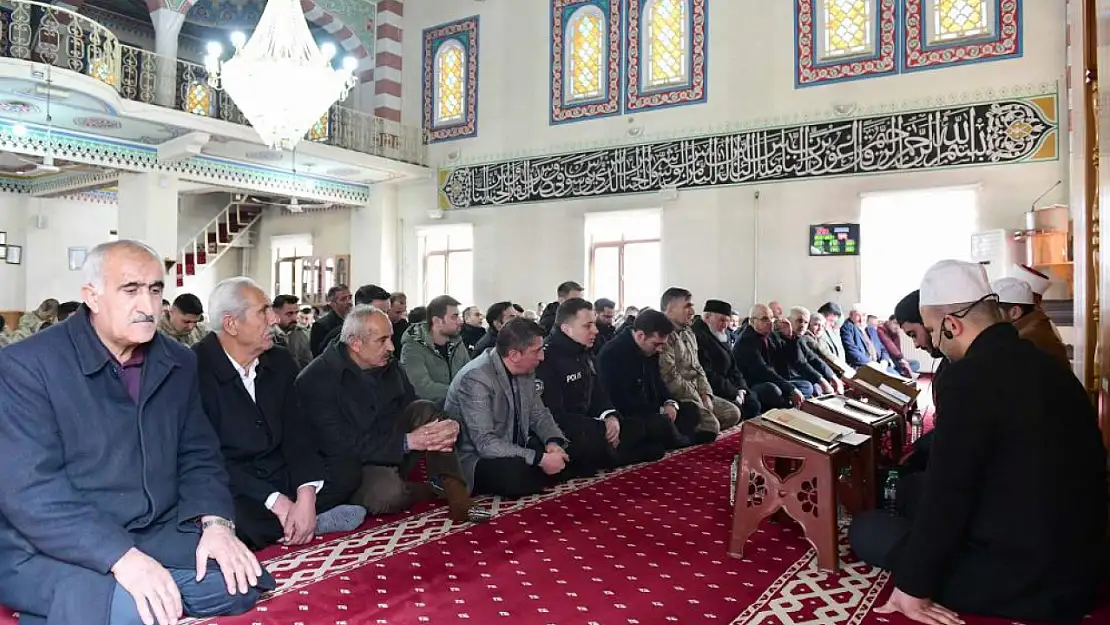 Van'daki çığ felaketinde hayatını kaybedenler anıldı