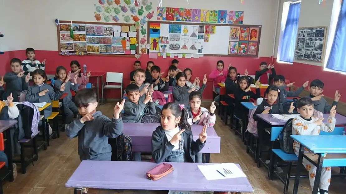 Van'dan 3 proje Maarifin Yüz Akı dergisinde yayınlandı