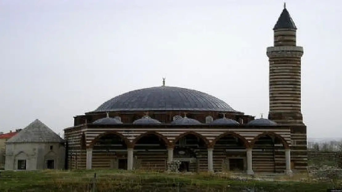 VAN CAMİ'LERİYLE İKİNCİ