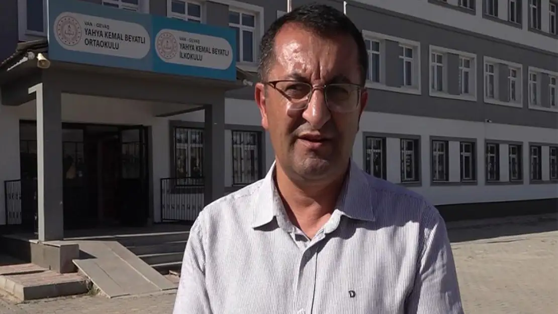 Van Gevaş'ta okullar eğitim öğretime hazırlanıyor