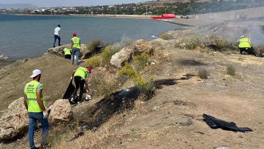 Van Gölü kıyılarında temizlik çalışması