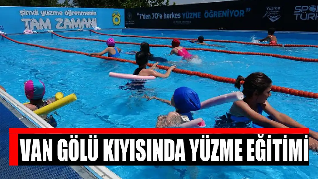 Van Gölü kıyısında yüzme eğitimi