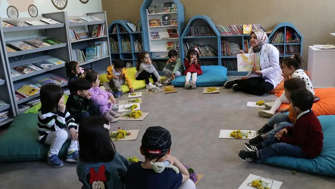 Van Halk Kütüphanesi'nden çocuklar için masal saati