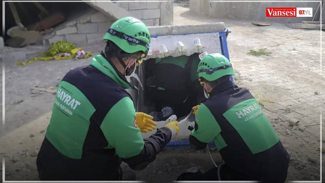 Van hayrat arama kurtarma ekibi akreditasyon sınavını başarıyla geçti