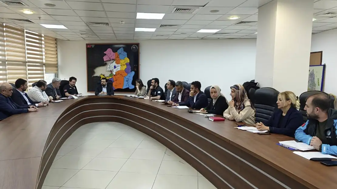 Van İl Sağlık Müdürlüğü'nde haftalık değerlendirme toplantısı gerçekleştirildi