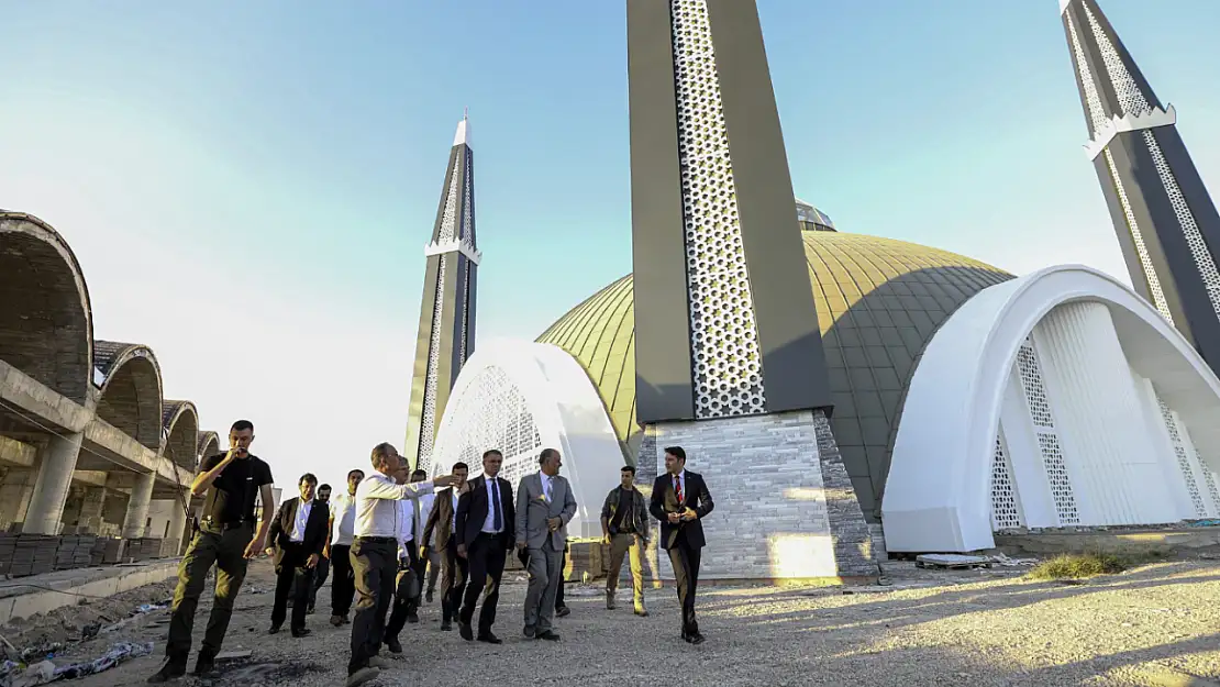 Van Tıbbiye camii açılışa hazırlanıyor