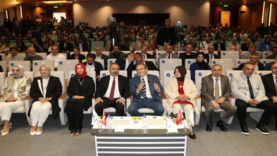 Van YYÜ'de 6. Uluslararası Kurdiyat Sempozyumu başladı