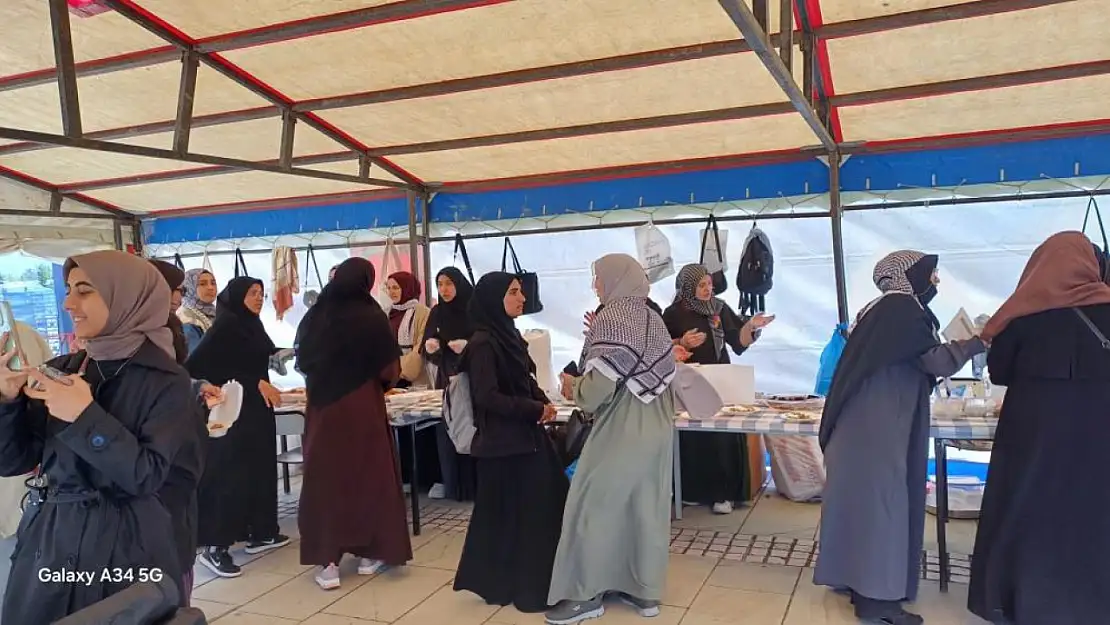 Van YYÜ'den Gazze yararına yardım kampanyası
