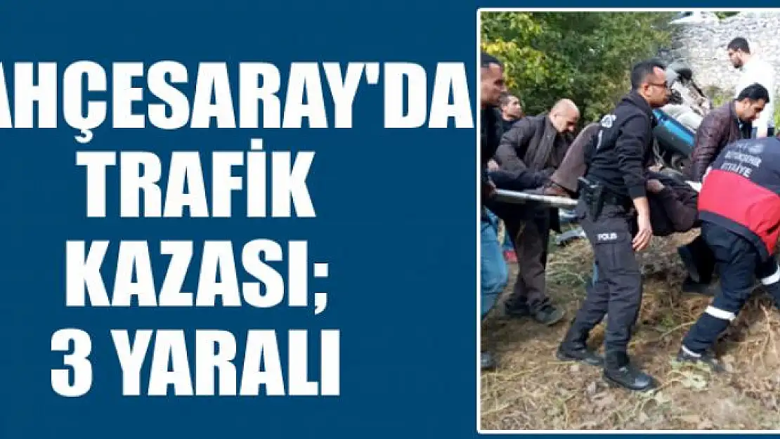 Bahçesaray'da trafik kazası 3 yaralı