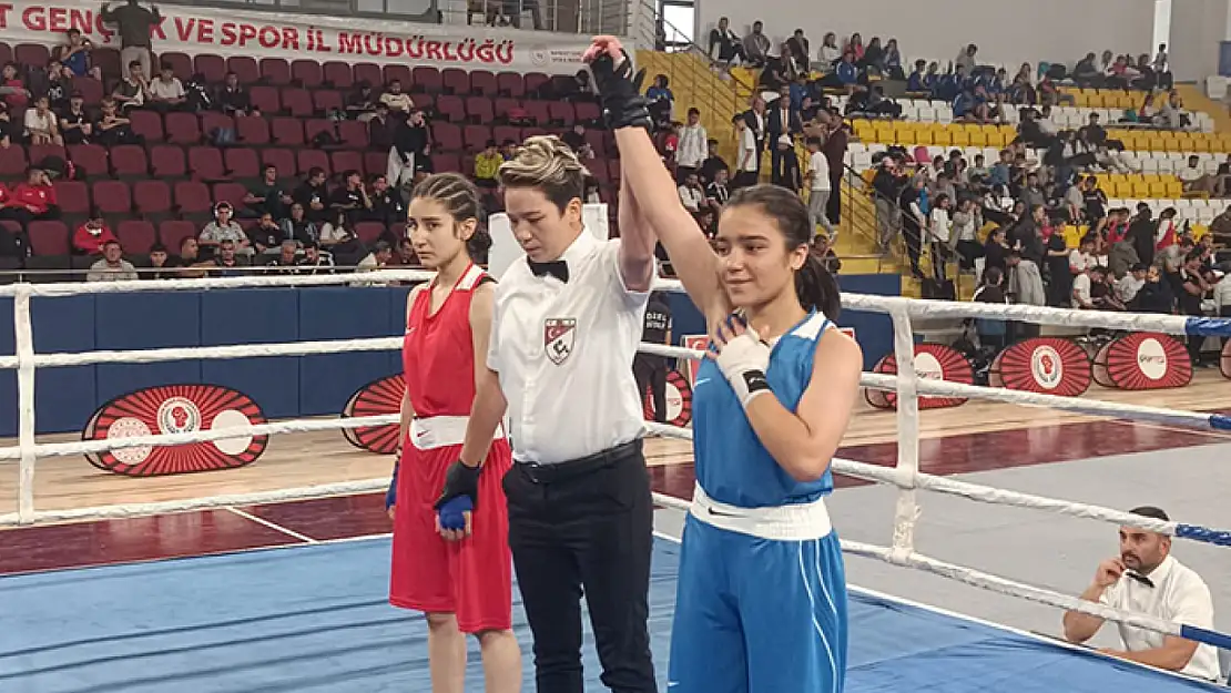 Vanlı sporculardan büyük başarı