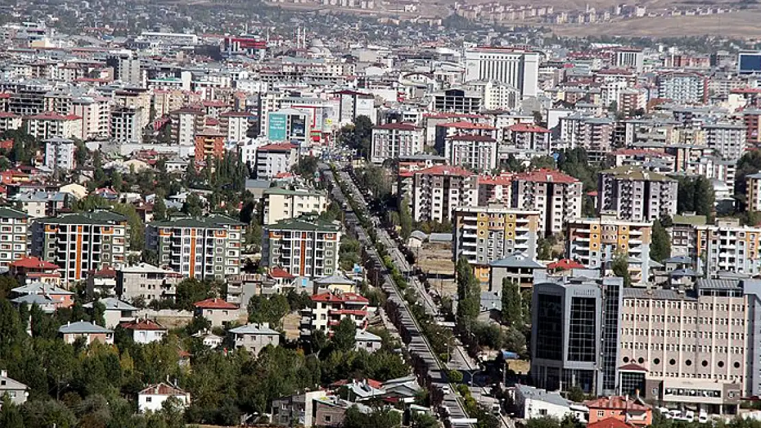 Vanlılardan siyasi partilere aday çağrısı Van'ı iyi bilen liyakat sahibi, vizyoner adaylara yer verilsin