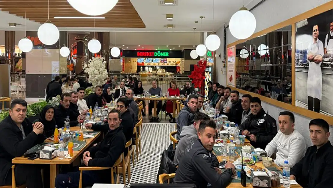 Vanmall yönetim ve personeli iftarda bir araya geldi